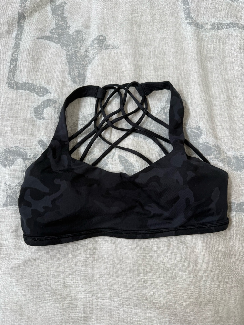 lululemon athletica Size 4 Black Camo Strappy Sports Bra